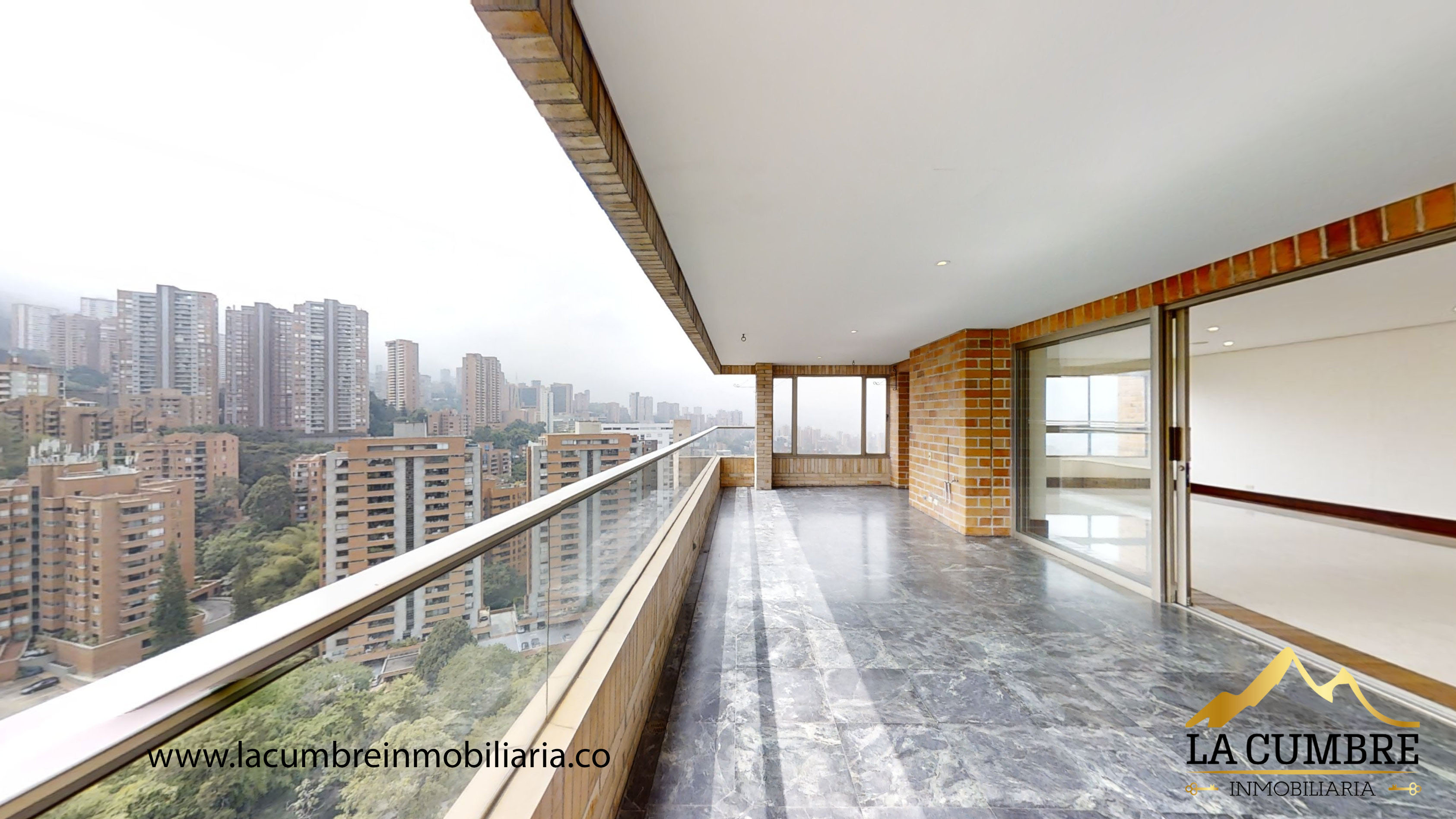 Apartamento en venta en El Poblado, Medellín · foto 6 de 19