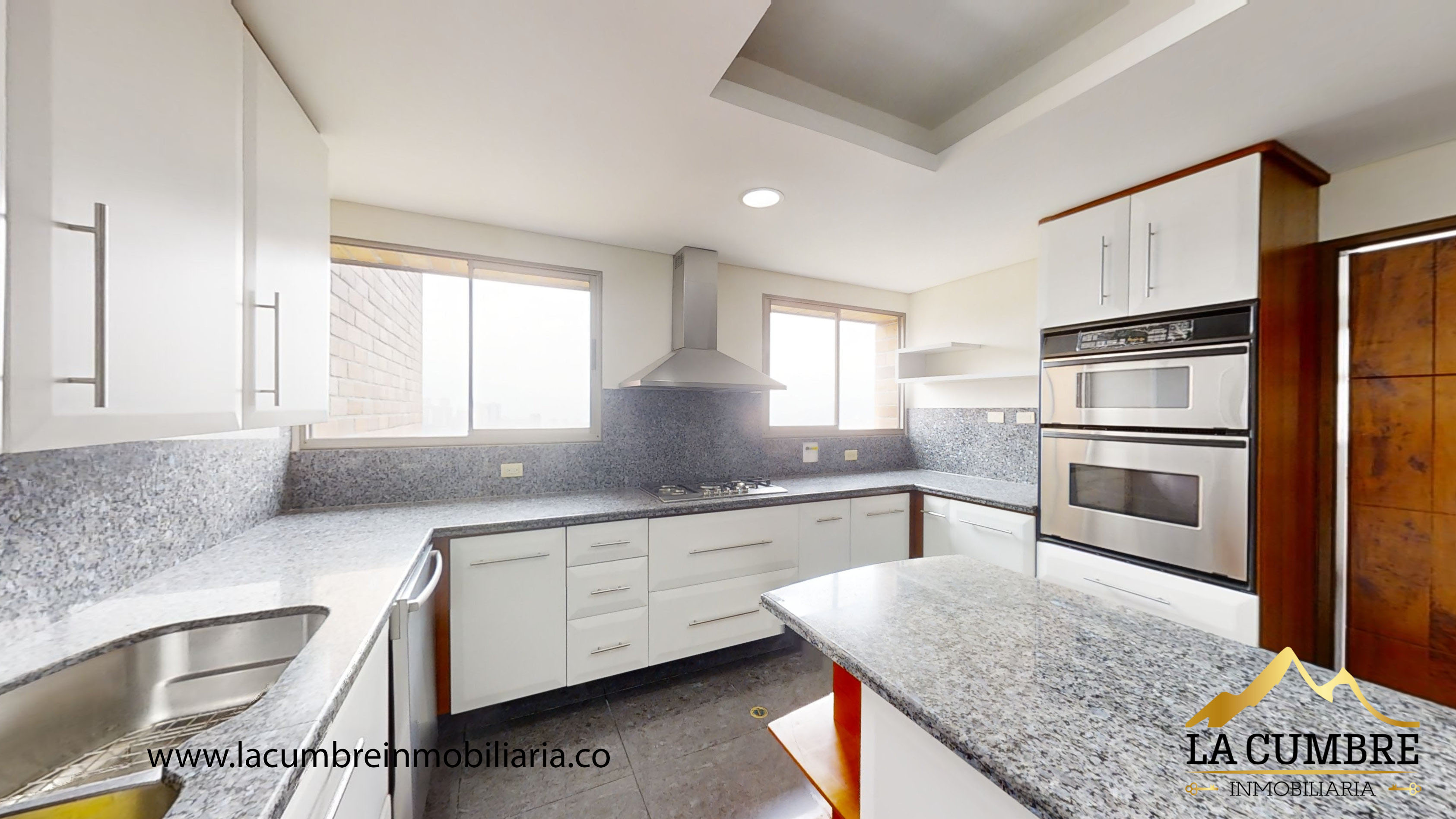 Apartamento en venta en El Poblado, Medellín · foto 7 de 19