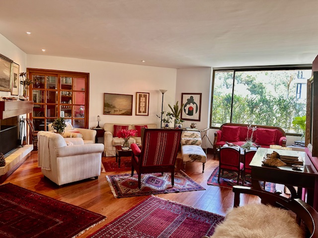 Apartamento en venta en Los Rosales, Bogotá · foto 2 de 24