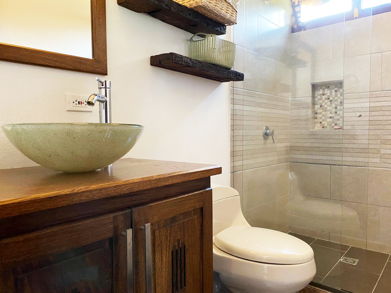 Casa de 4 alcobas en arriendo en Guarne, 325 m² · foto 12 de 20