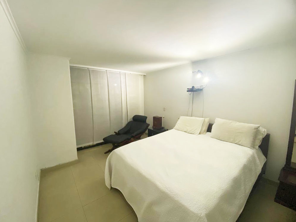 Apartamento de 4 alcobas en arriendo en La Aguacatala, Medellín, 280 m² · foto 11 de 18