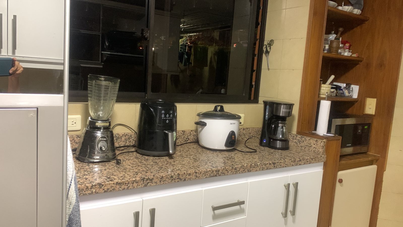 Apartamento de 4 alcobas en arriendo en La Aguacatala, Medellín, 280 m² · foto 4 de 18