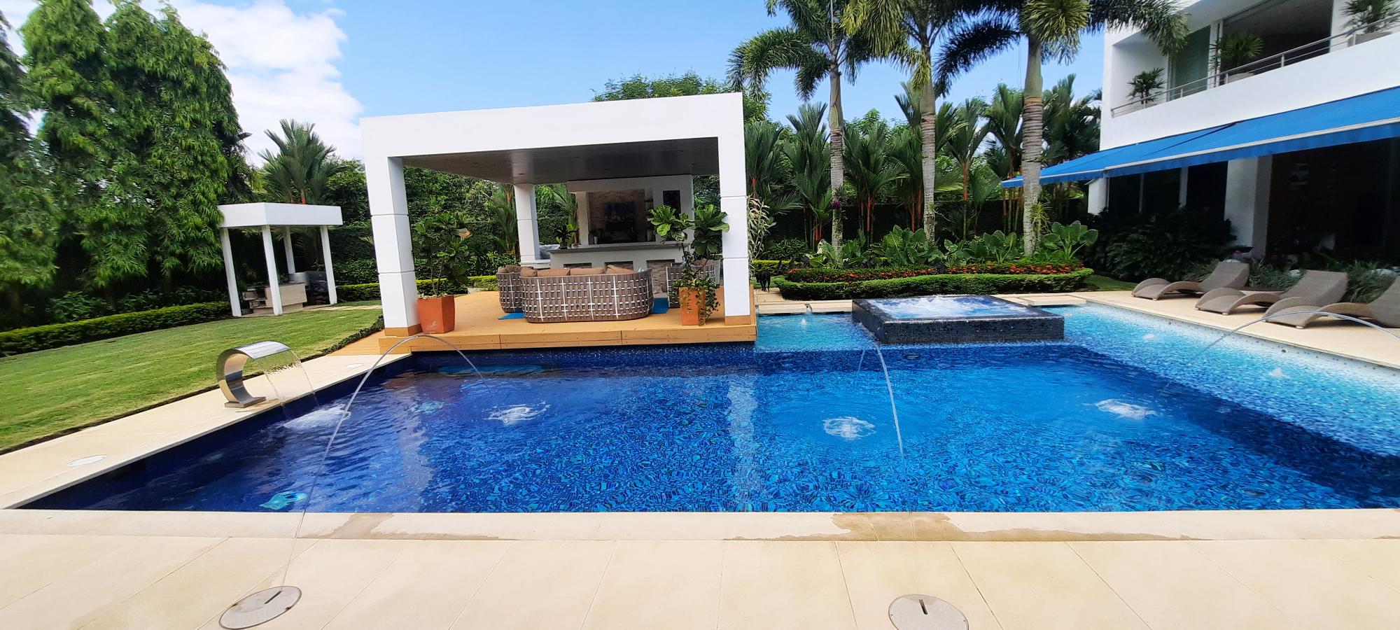 Casa de 5 alcobas en venta en Pance, Cali, 600 m² · foto 3 de 24