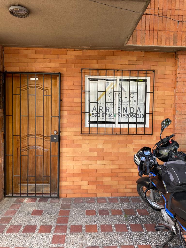 Apartaestudio en arriendo en Las Acacias, Medellín, 18 m² · foto 12 de 13
