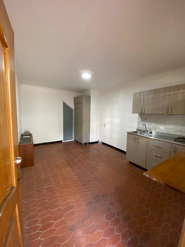 Apartaestudio en arriendo en Las Acacias, Medellín, 18 m² · foto 5 de 13