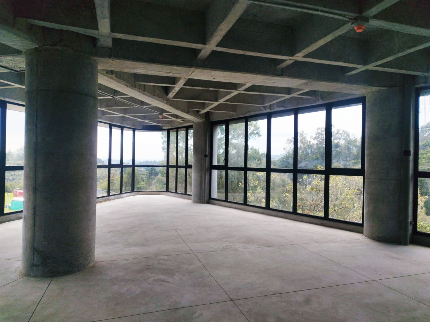 Oficina en arriendo en Vía Las Palmas, Envigado, 214 m² · foto 2 de 10