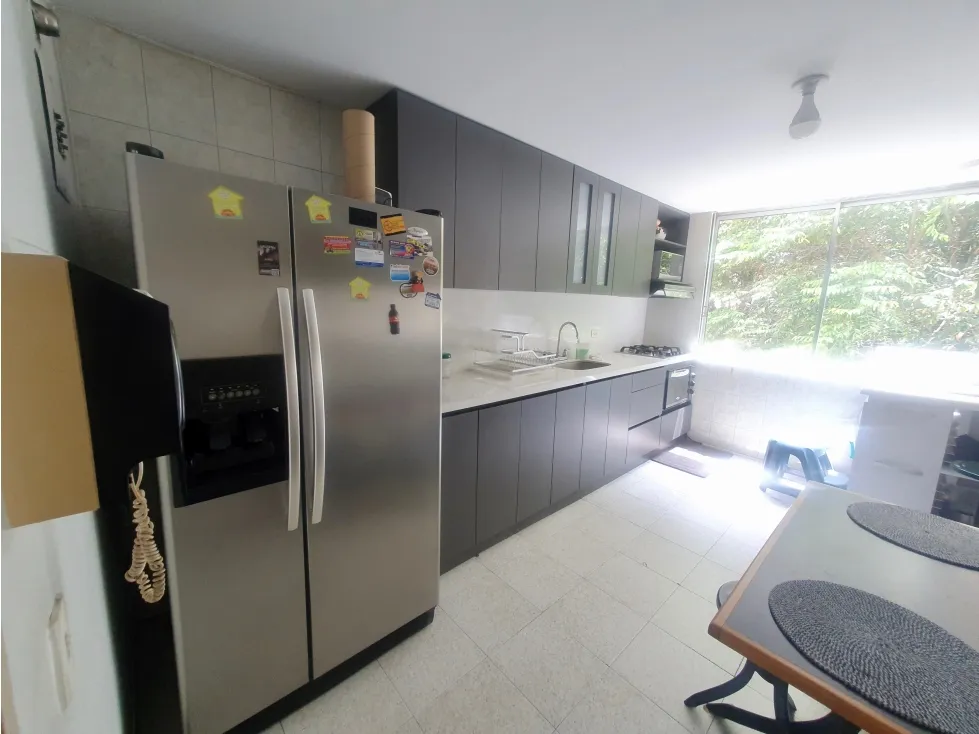 Apartamento de 3 alcobas en venta en Manila, Medellín, 142 m² · foto 5 de 16