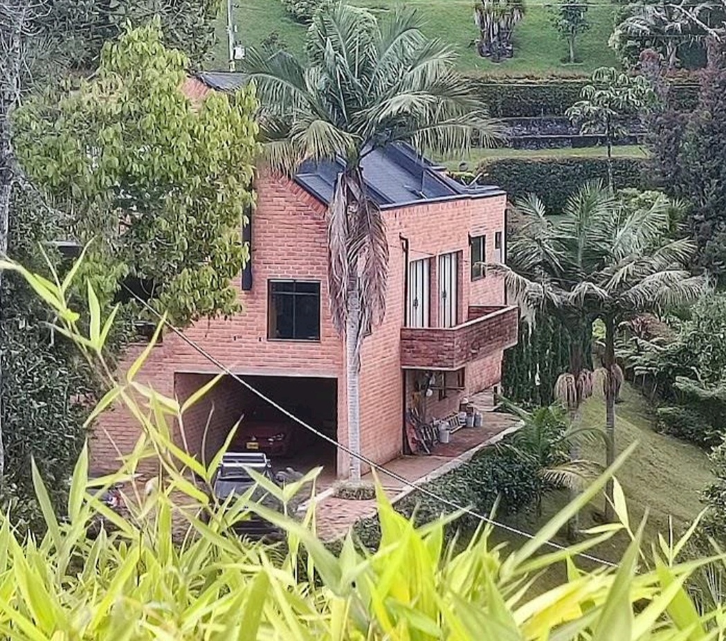 Casa de 4 alcobas en venta en El Retiro, 500 m² · foto 2 de 20