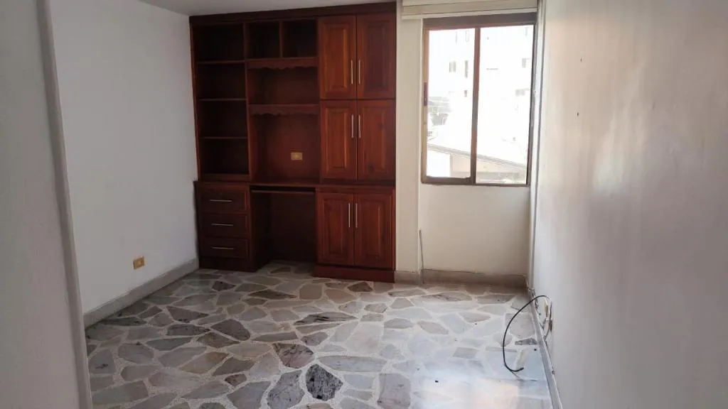 Apartamento de 2 alcobas en venta en Laureles, Medellín, 88 m² · foto 13 de 18