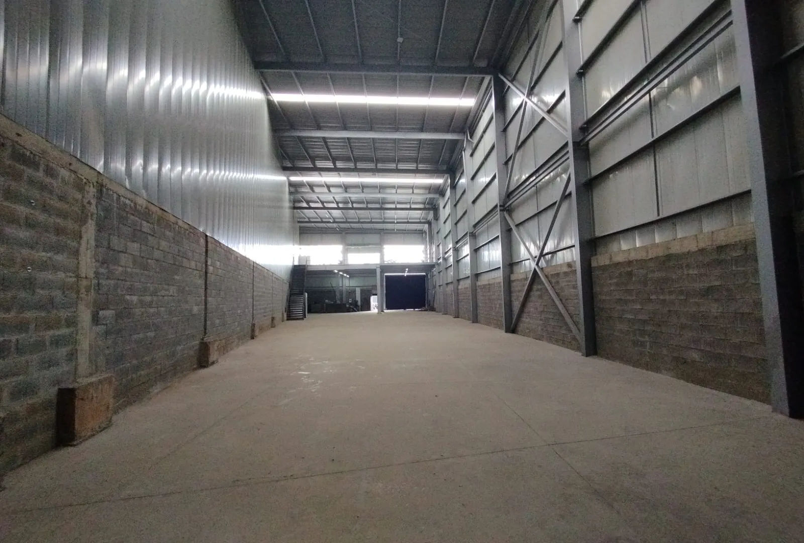 Bodega en arriendo en Romelia Alta, Dosquebradas, 862 m² · foto 11 de 11