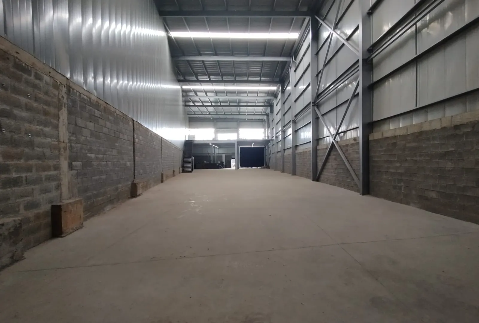 Bodega en arriendo en Romelia Alta, Dosquebradas, 862 m² · foto 10 de 11