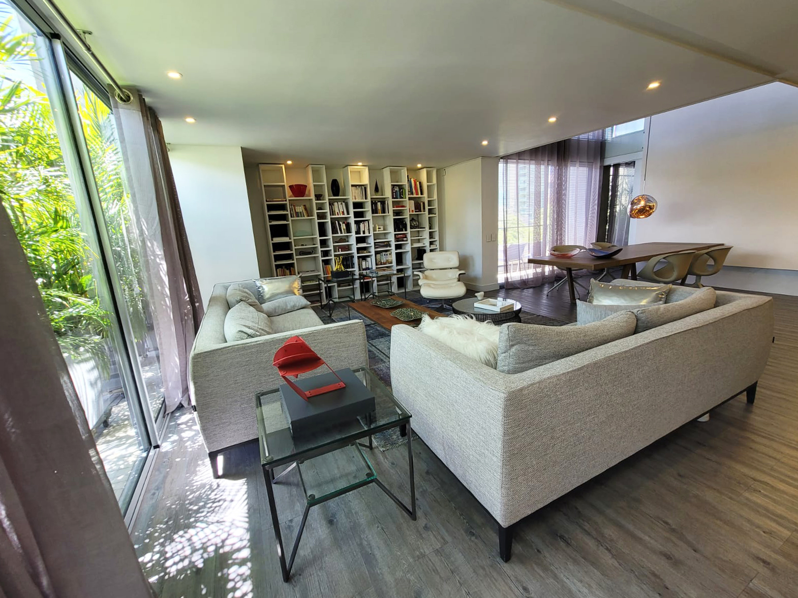 Apartamento de 3 alcobas en arriendo en Astorga, Medellín, 200 m² · foto 4 de 13