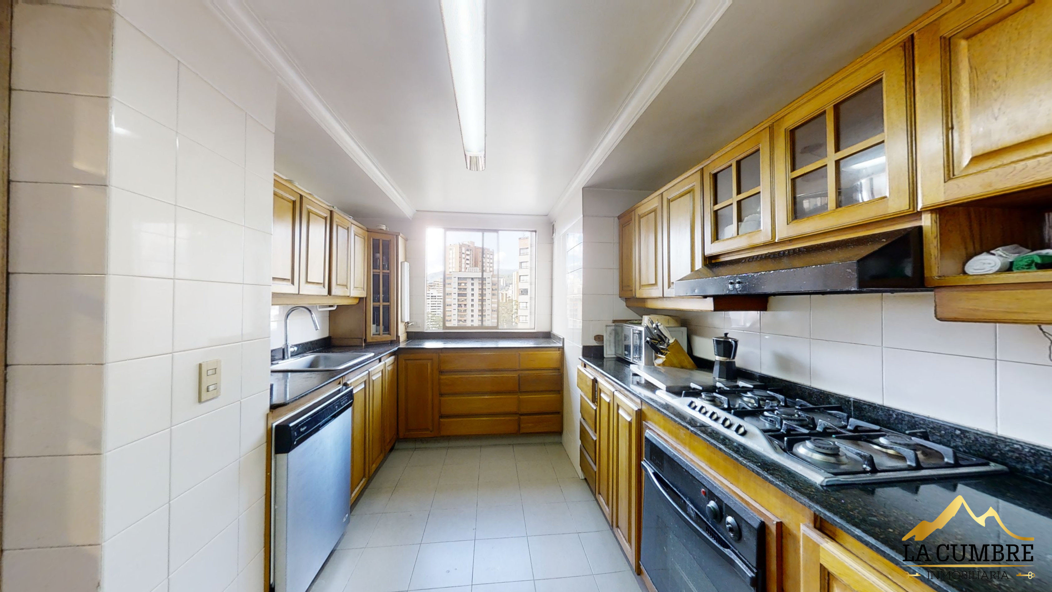 Apartamento de 3 alcobas en venta en Los Balsos, Medellín, 215 m² · foto 6 de 11