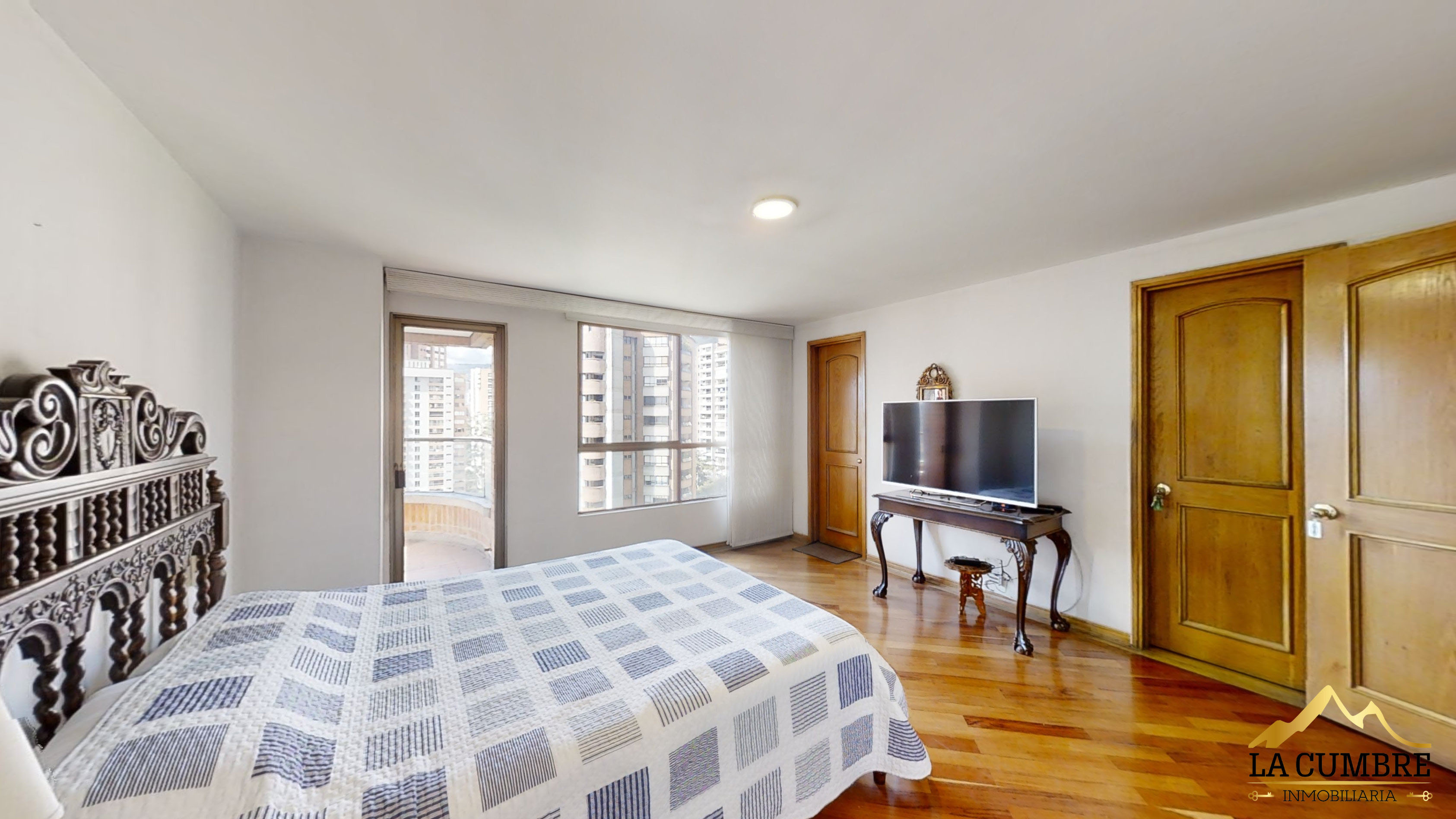 Apartamento de 3 alcobas en venta en Los Balsos, Medellín, 215 m² · foto 7 de 11