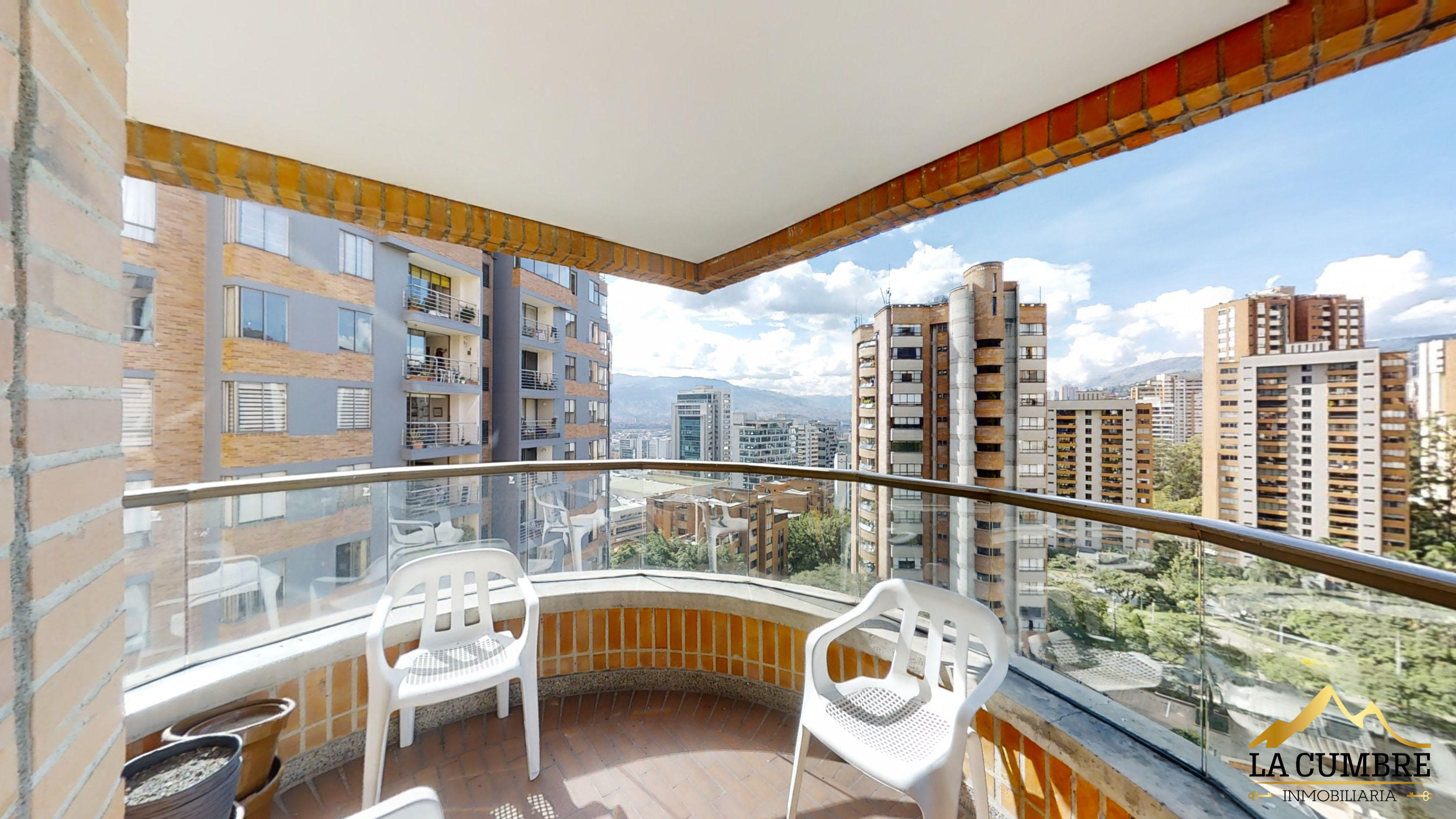 Apartamento de 3 alcobas en venta en Los Balsos, Medellín, 215 m² · foto 8 de 11