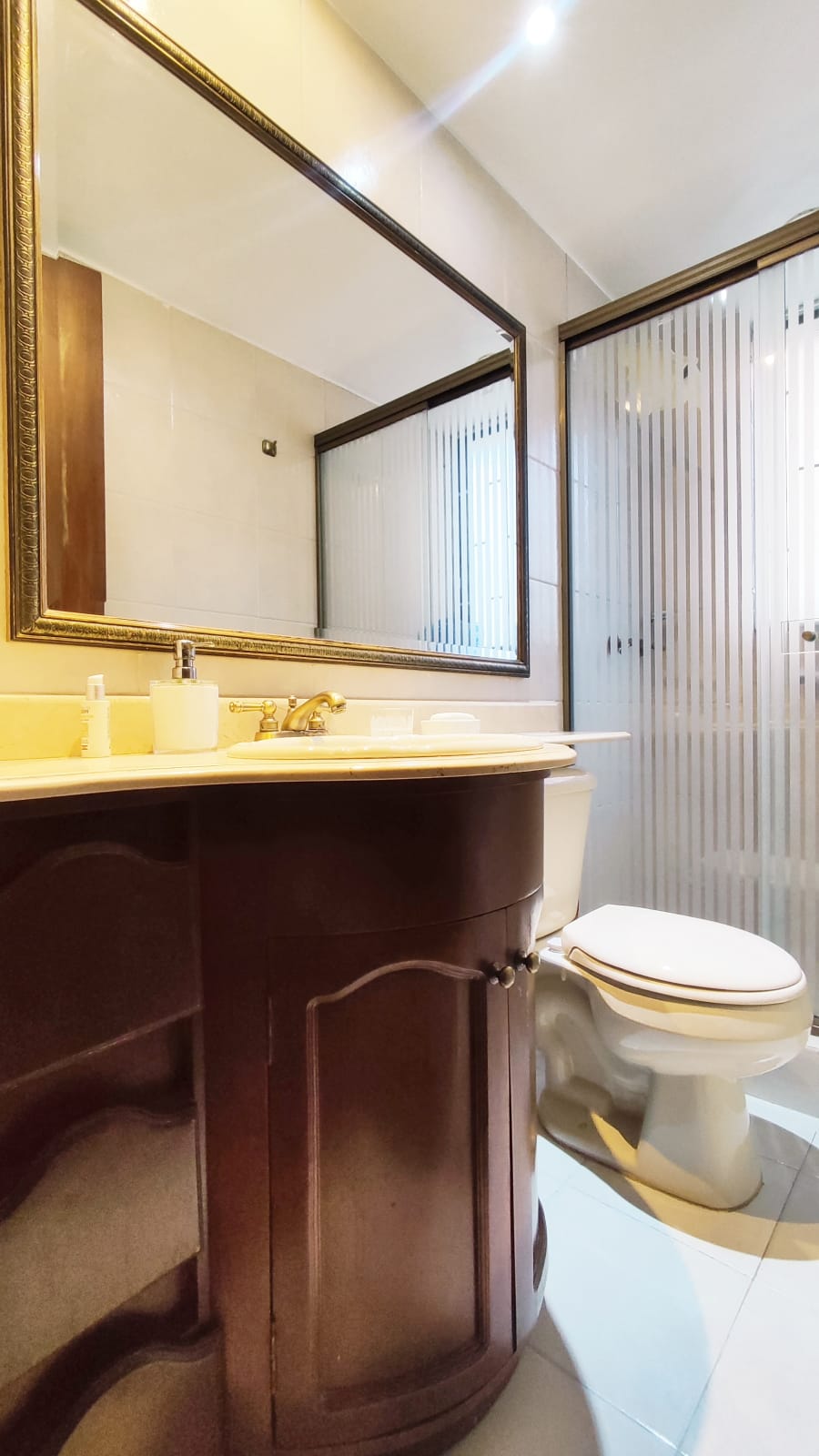Apartamento de 3 alcobas en venta en Chico, Bogotá, 135 m² · foto 17 de 18
