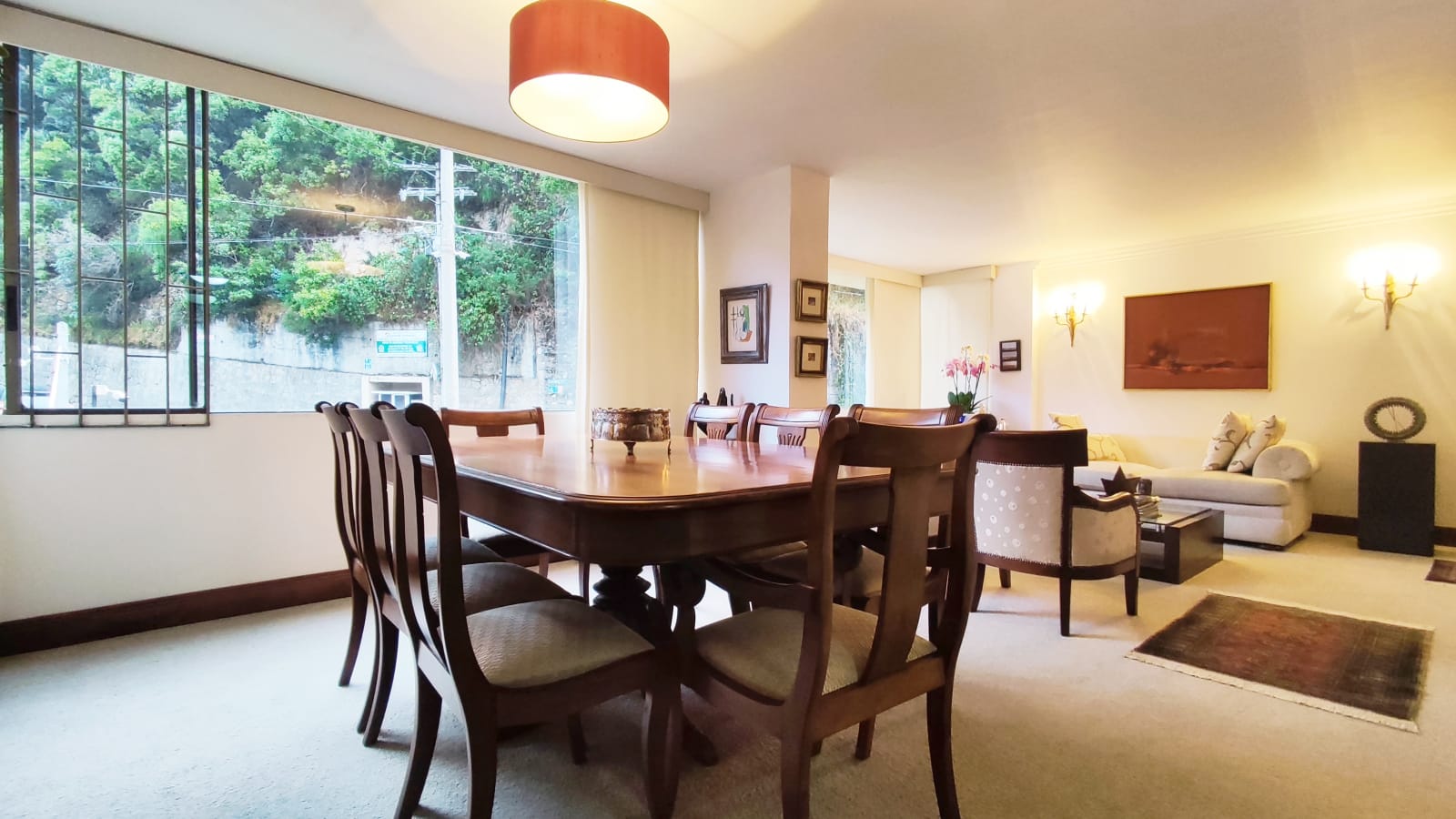 Apartamento de 3 alcobas en venta en Chico, Bogotá, 135 m² · foto 2 de 18