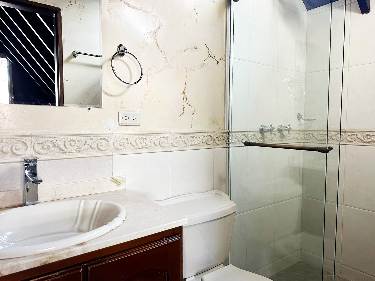 Casa de 4 alcobas en venta en Altos Del Poblado, Medellín, 330 m² · foto 15 de 15