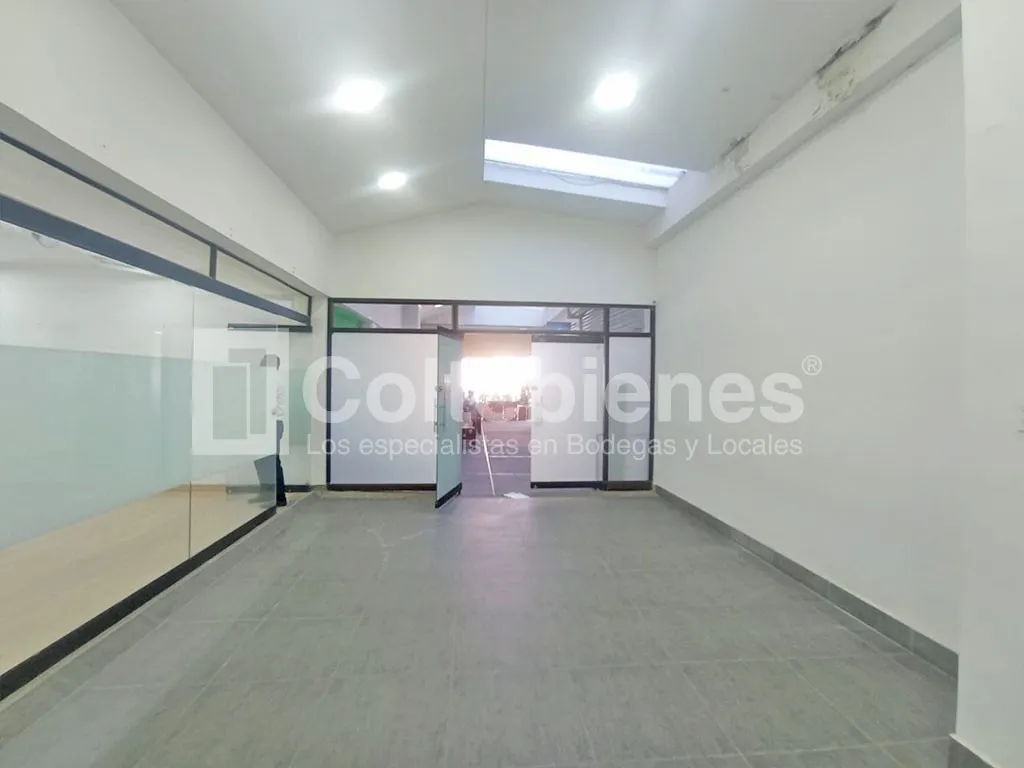 Local en arriendo en La Esmeralda, Itagüí, 105 m² · foto 2 de 10