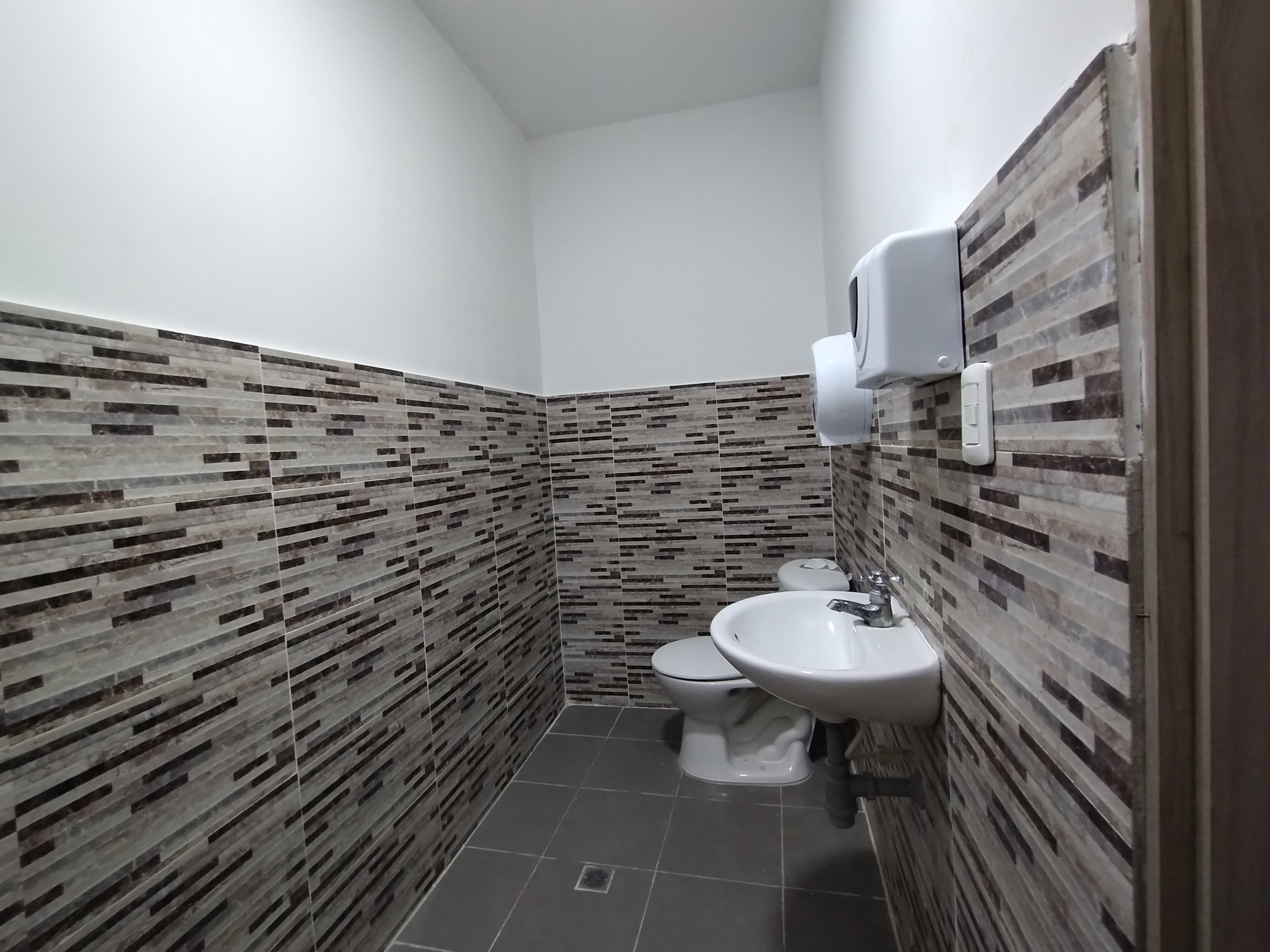 Local en venta en Riomar, Barranquilla, 75 m² · foto 3 de 3