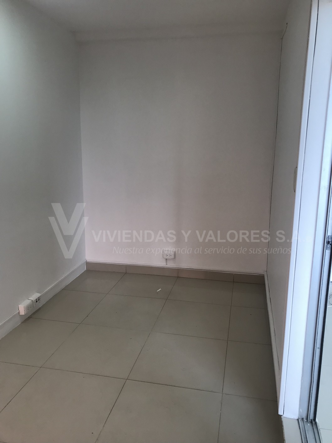 Oficina en arriendo en Prados Del Norte, Cúcuta, 50 m² · foto 3 de 5