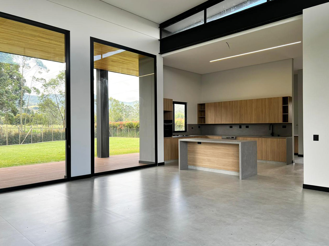 Casa de 3 alcobas en venta en El Porvenir, Rionegro, 424 m² · foto 3 de 19