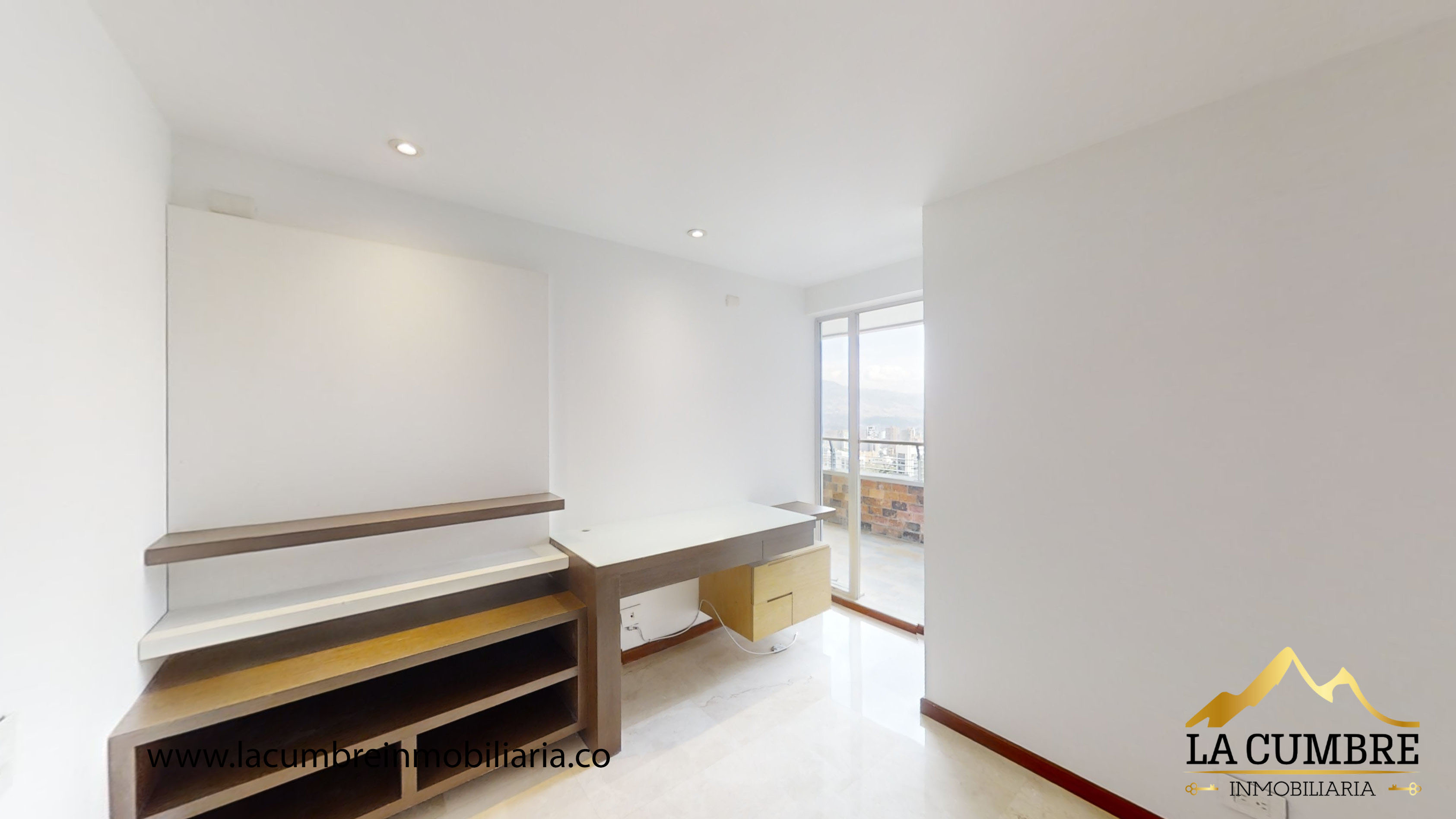 Apartamento de 3 alcobas en arriendo en Los Balsos, Medellín, 133 m² · foto 6 de 12