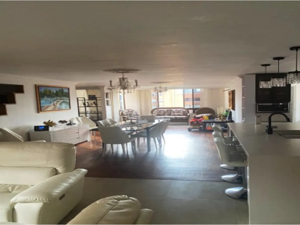 Apartamento de 3 alcobas en venta en Patio Bonito, Medellín, 244 m² · foto 5 de 14