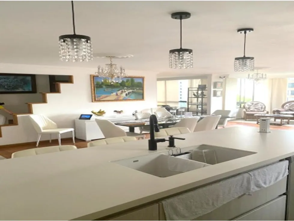 Apartamento de 3 alcobas en venta en Patio Bonito, Medellín, 244 m² · foto 7 de 14