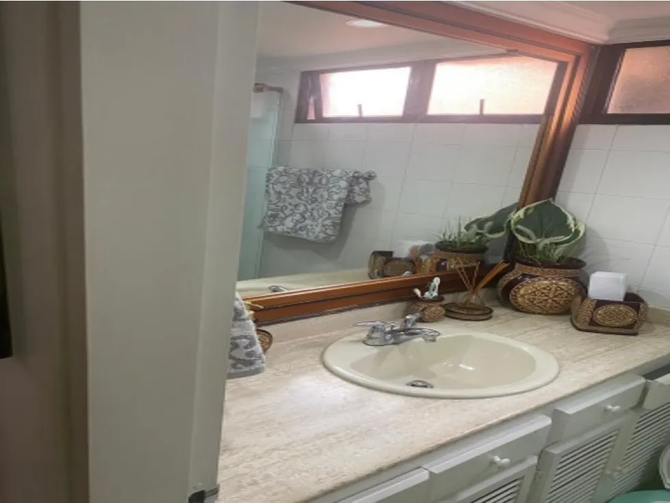 Apartamento de 3 alcobas en venta en Patio Bonito, Medellín, 244 m² · foto 8 de 14