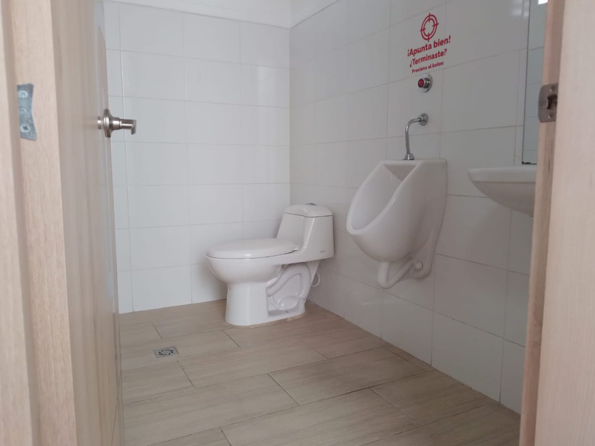 Oficina en arriendo en Perpetuo Socorro, Medellín, 1300 m² · foto 19 de 20