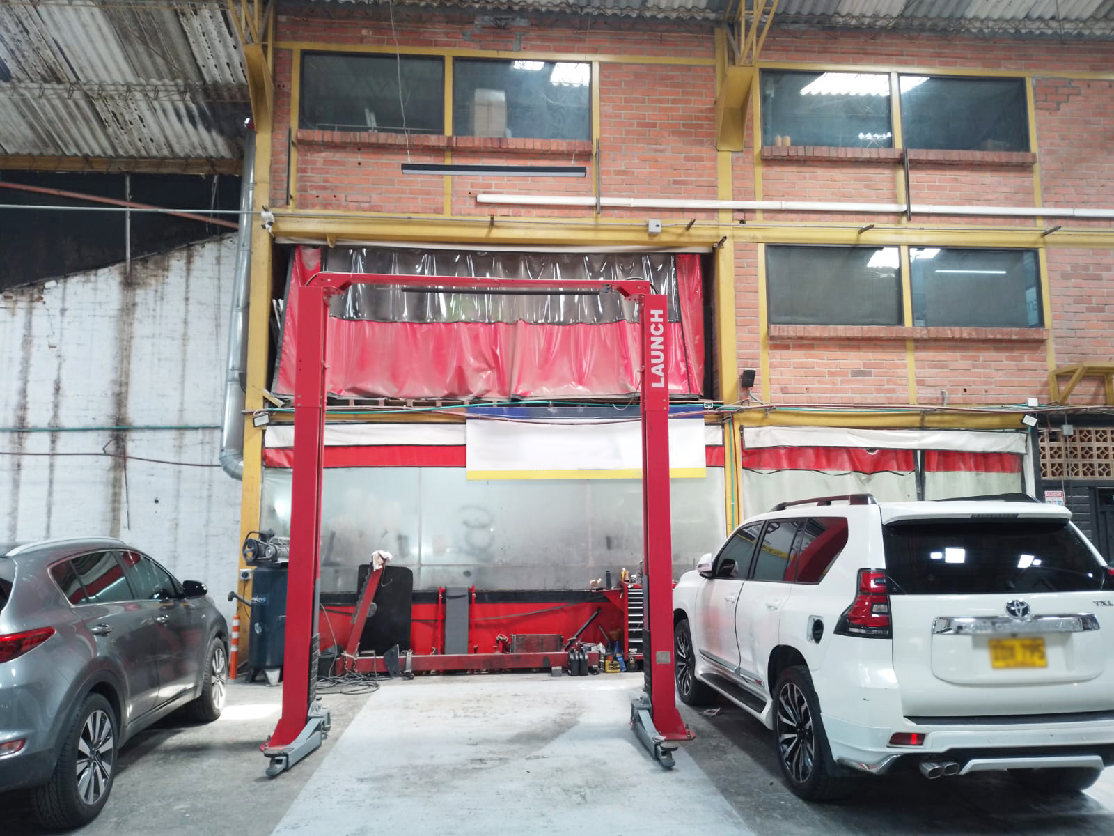 Bodega en arriendo en Belén Fatima, Medellín, 1150 m² · foto 8 de 14