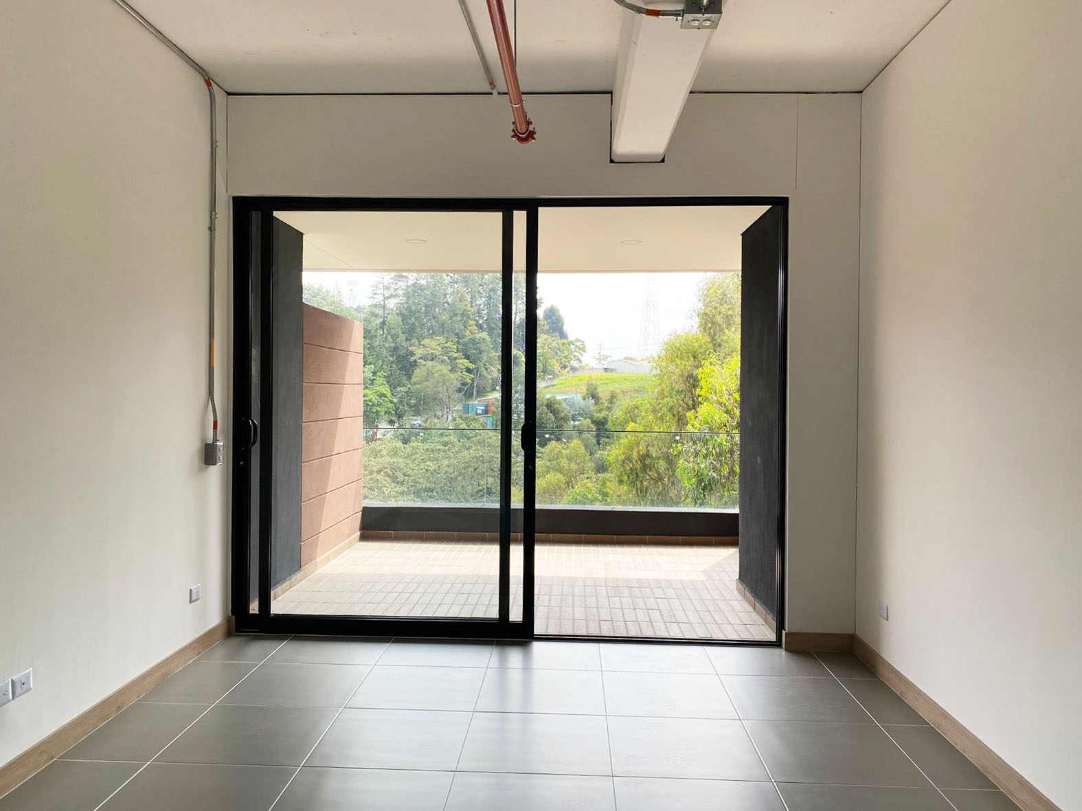 Oficina en arriendo en Las Palmas, Envigado, 116 m² · foto 3 de 20