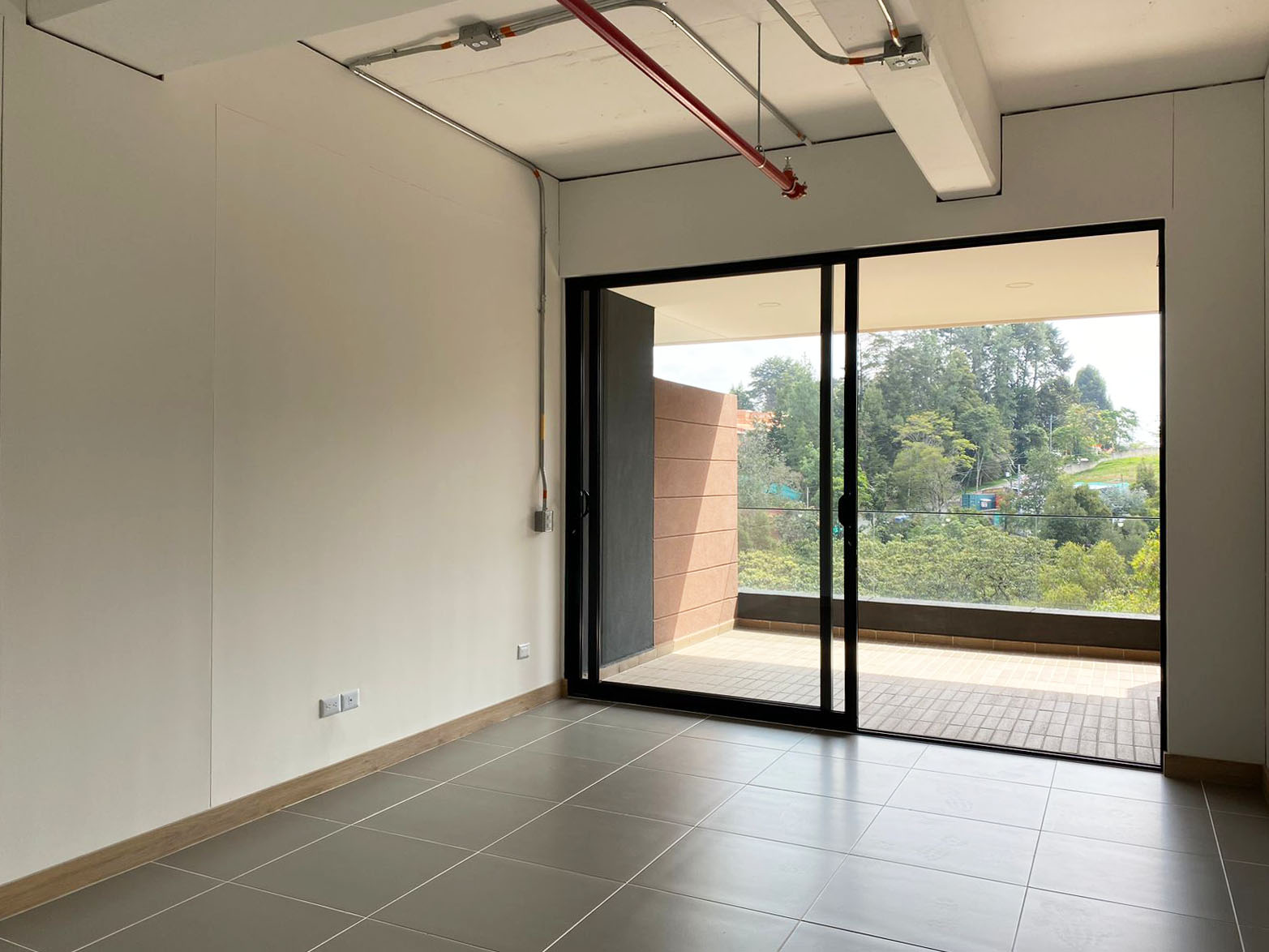 Oficina en arriendo en Las Palmas, Envigado, 116 m² · foto 7 de 20
