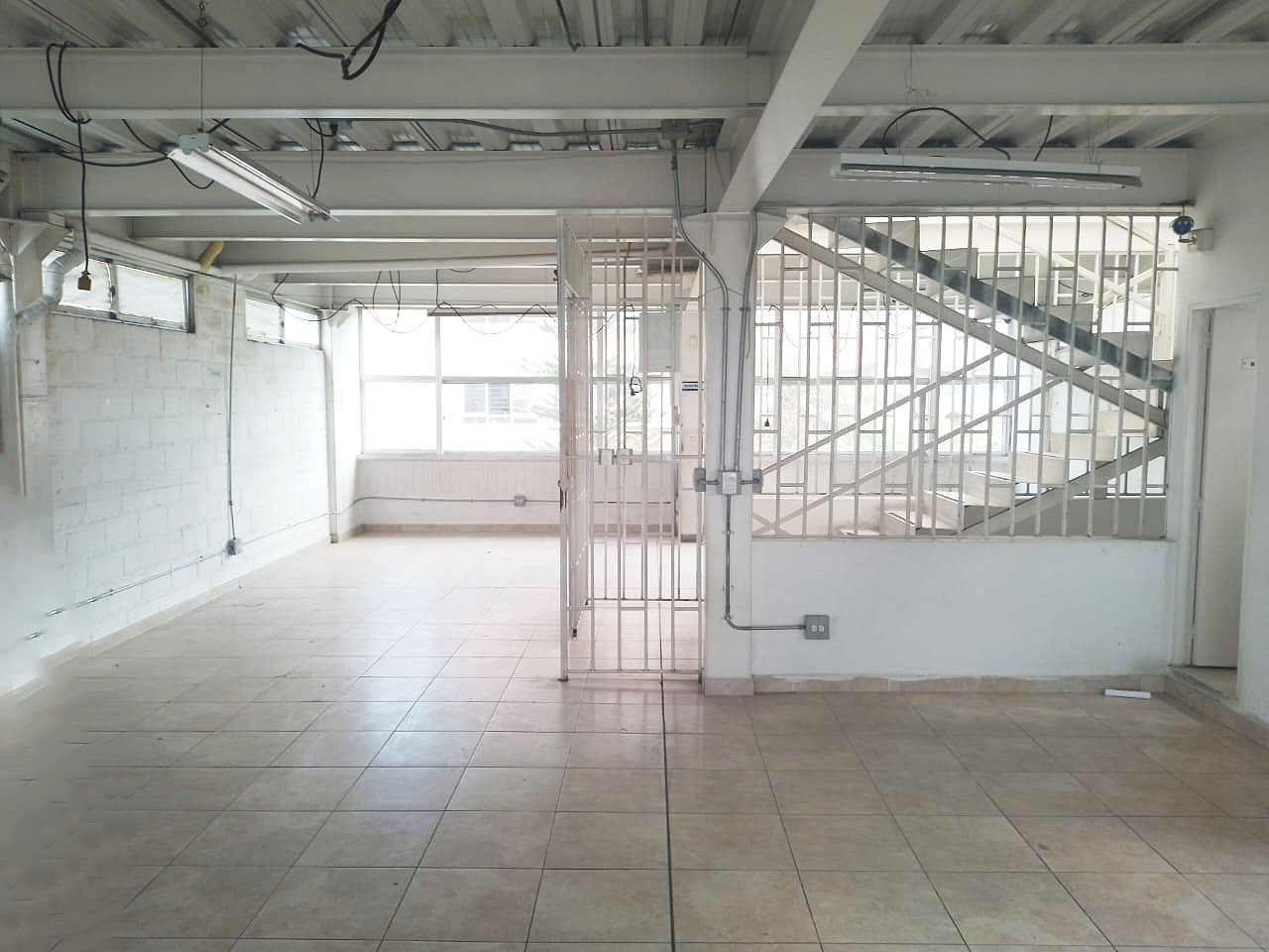 Bodega en venta en Madera, Bello, 800 m² · foto 6 de 19