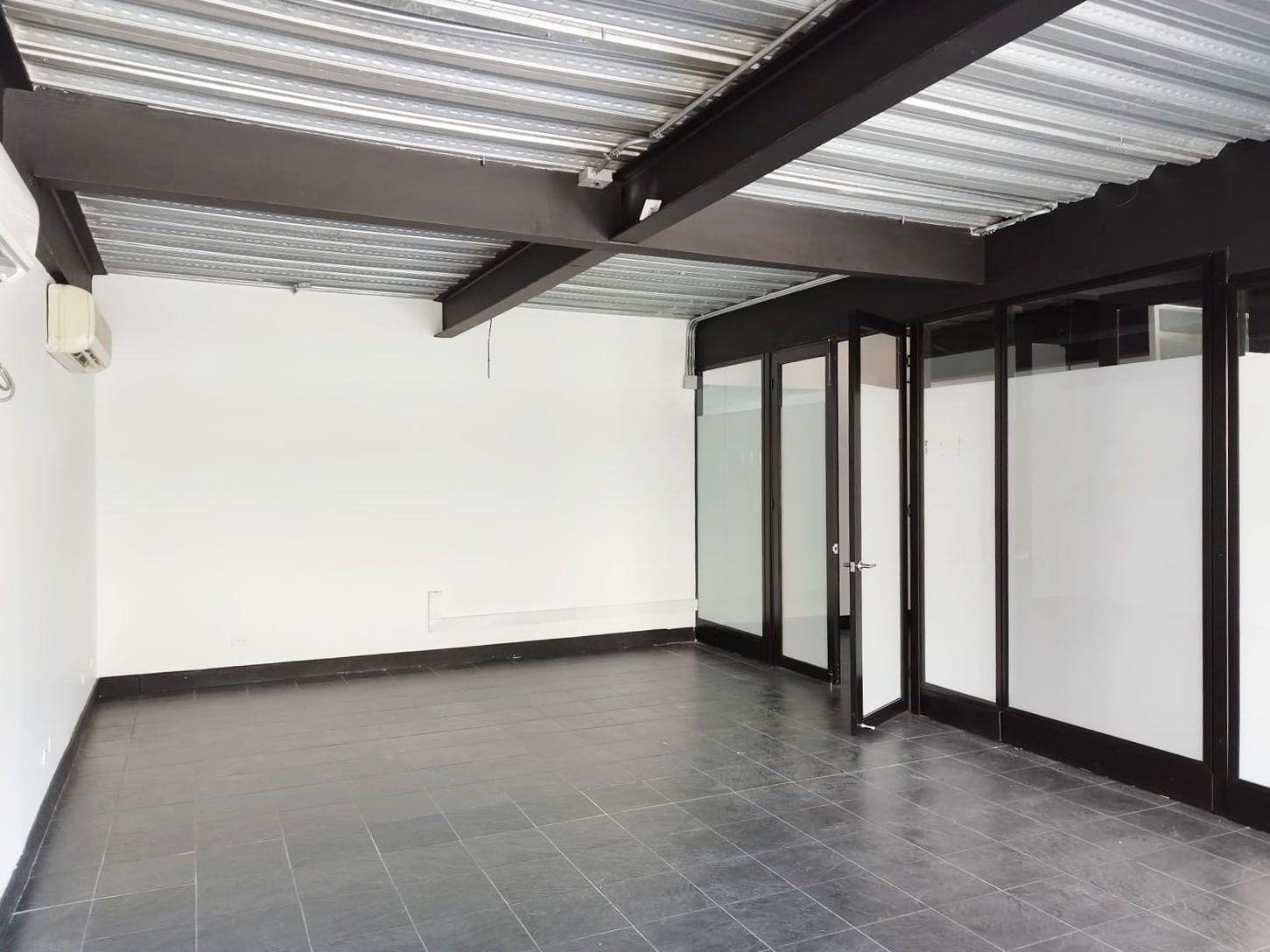 Oficina en arriendo en Provenza, Medellín, 110 m² · foto 10 de 20