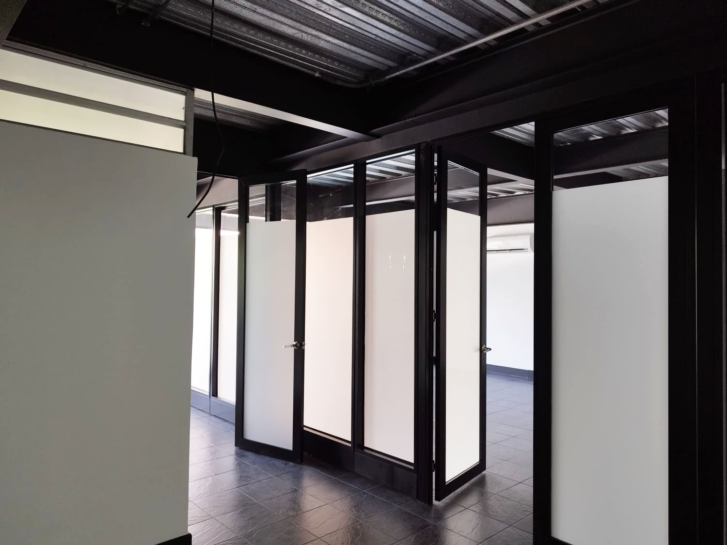 Oficina en arriendo en Provenza, Medellín, 110 m² · foto 9 de 20