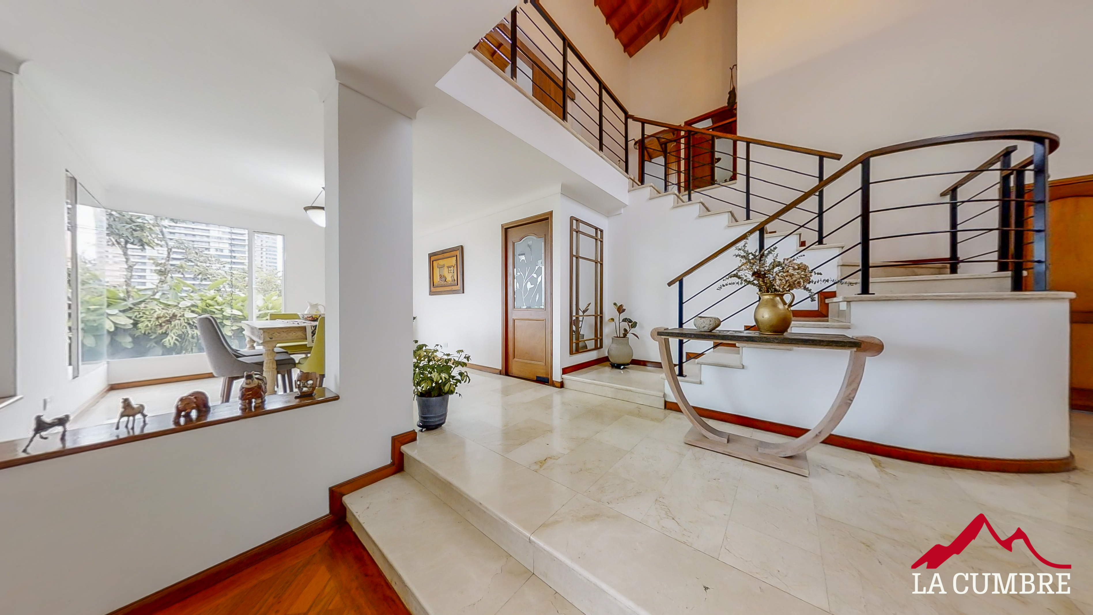 Casa en arriendo en El Poblado, Medellín · foto 10 de 18