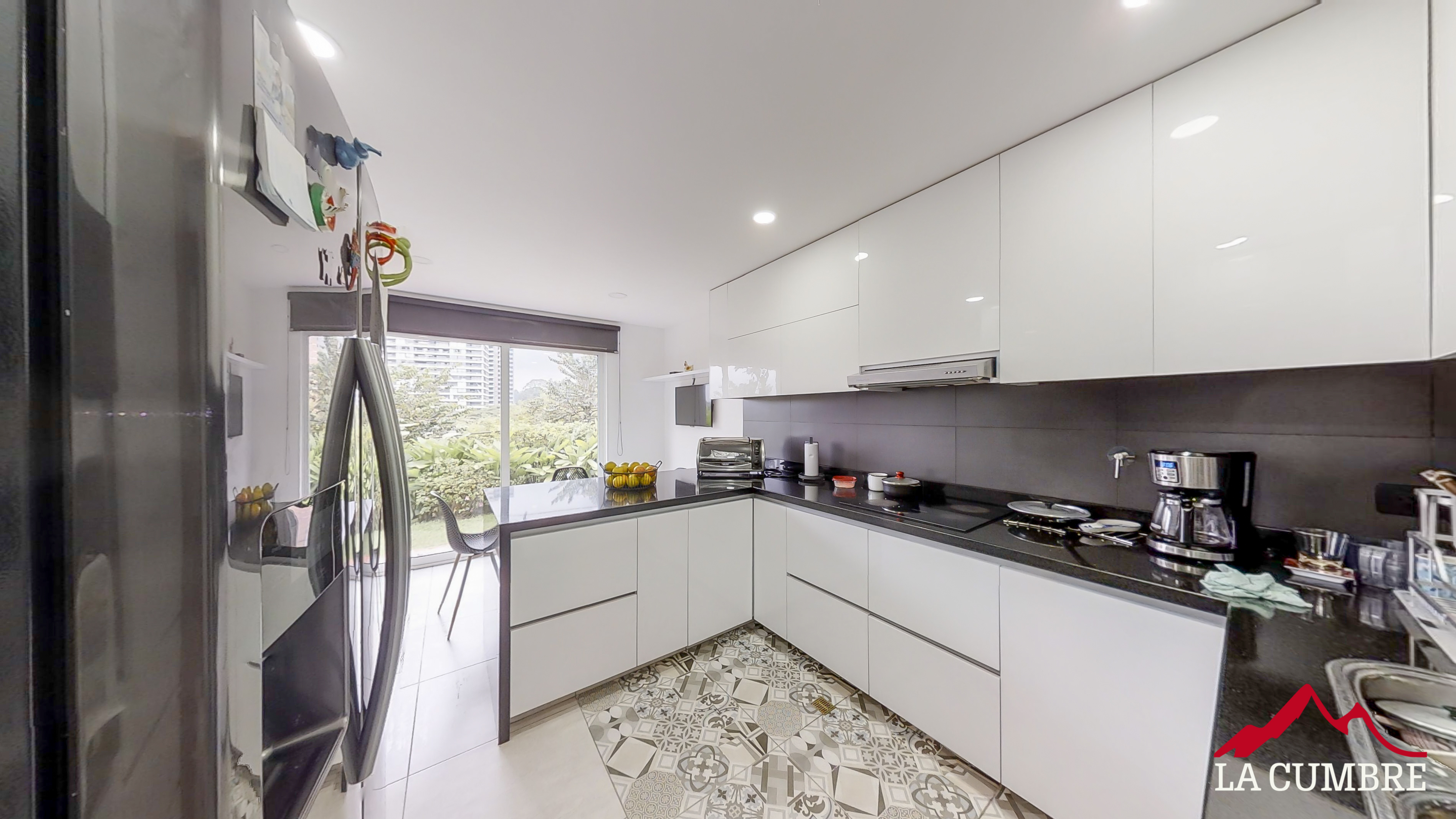 Casa en arriendo en El Poblado, Medellín · foto 13 de 18