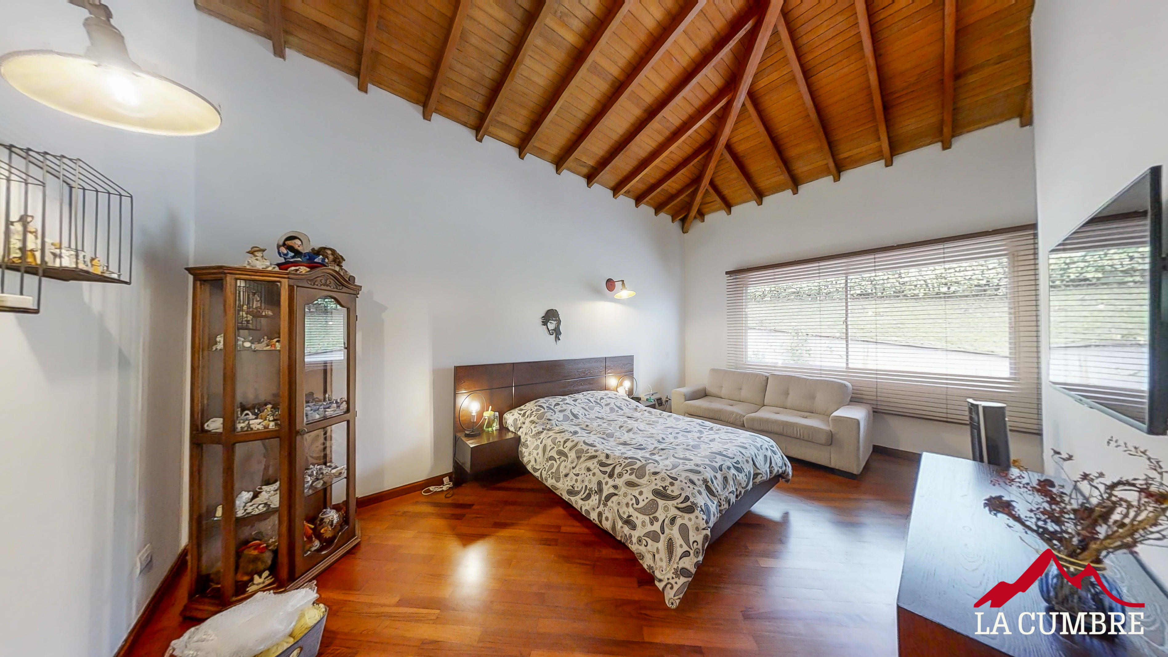 Casa en arriendo en El Poblado, Medellín · foto 14 de 18