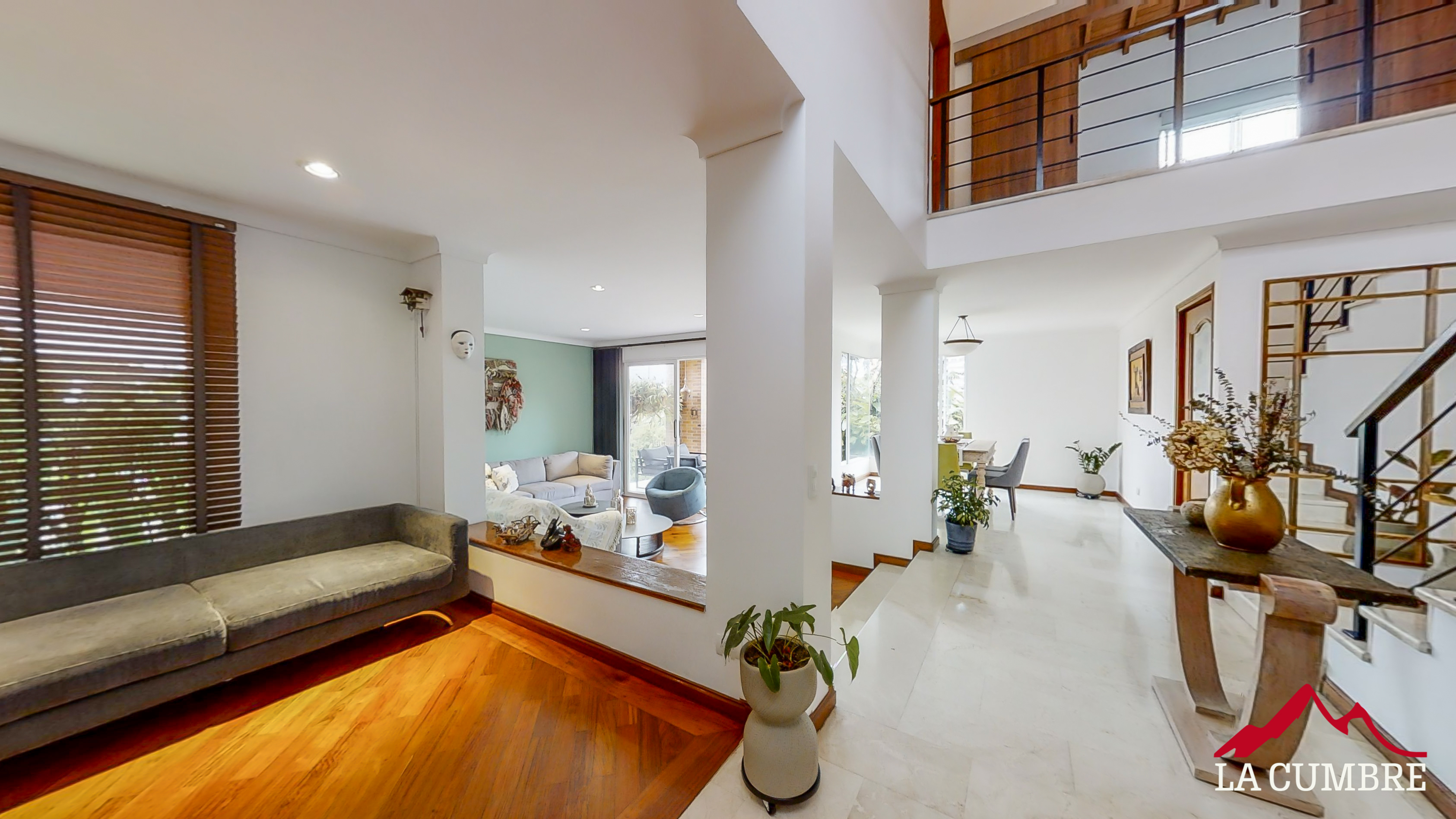 Casa en arriendo en El Poblado, Medellín · foto 4 de 18