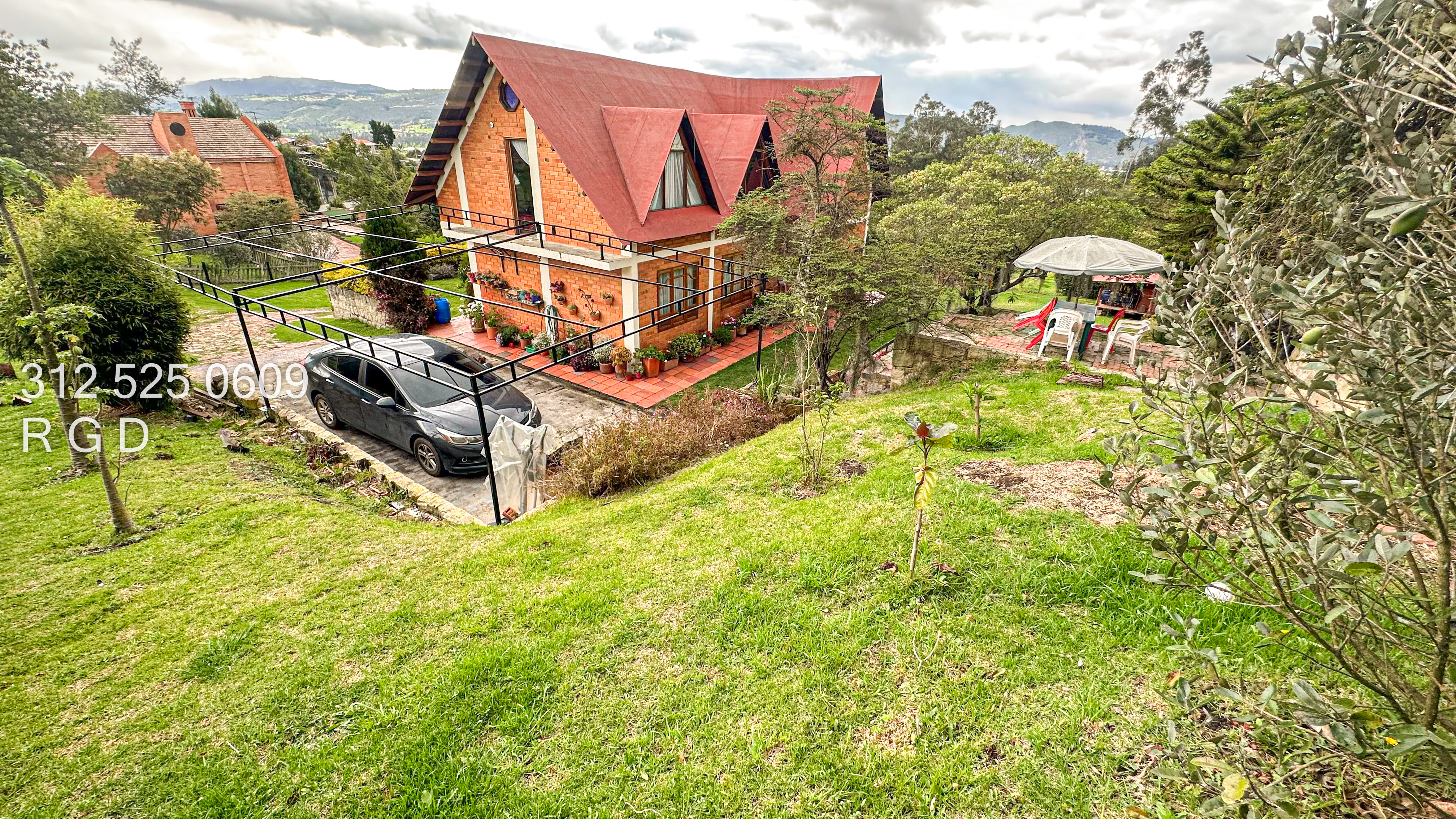 Casa de 3 alcobas en venta en Centro, Sopó · foto 3 de 24