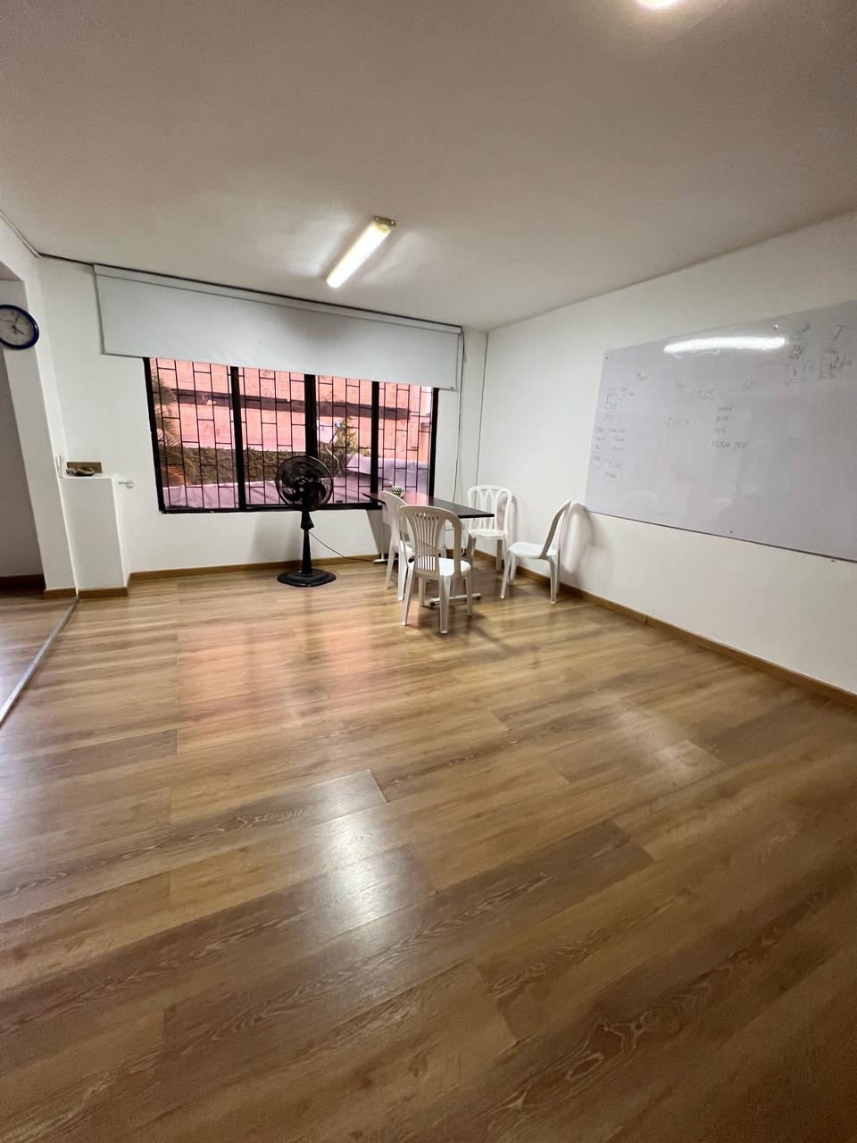 Casa de 11 alcobas en venta en Santa Monica, Cali, 363 m² · foto 14 de 19