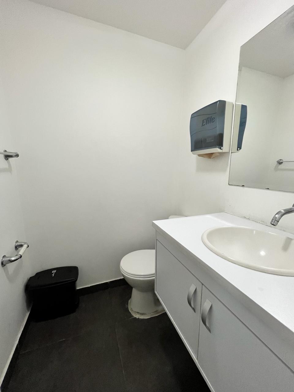Casa de 11 alcobas en venta en Santa Monica, Cali, 363 m² · foto 7 de 19
