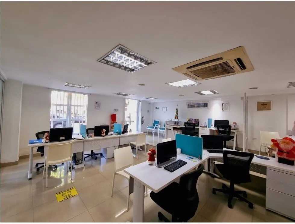 Local en venta en El Centro, Cartagena, 107 m² · foto 3 de 9