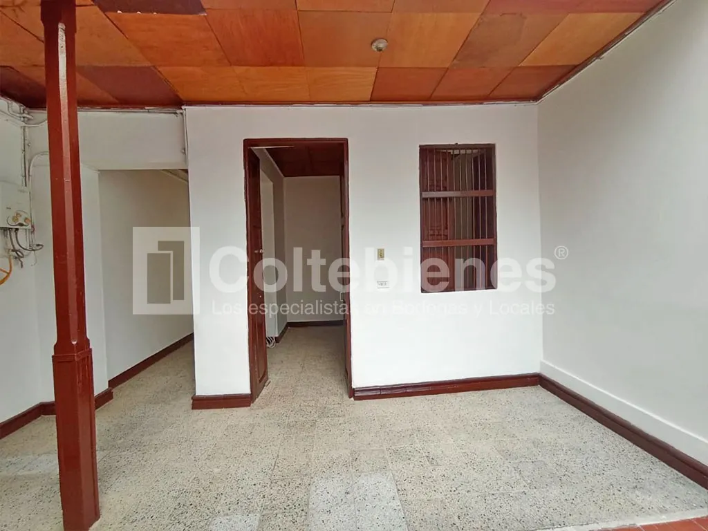 Casa de 7 alcobas en venta en Villa Nueva, Medellín, 238 m² · foto 11 de 24