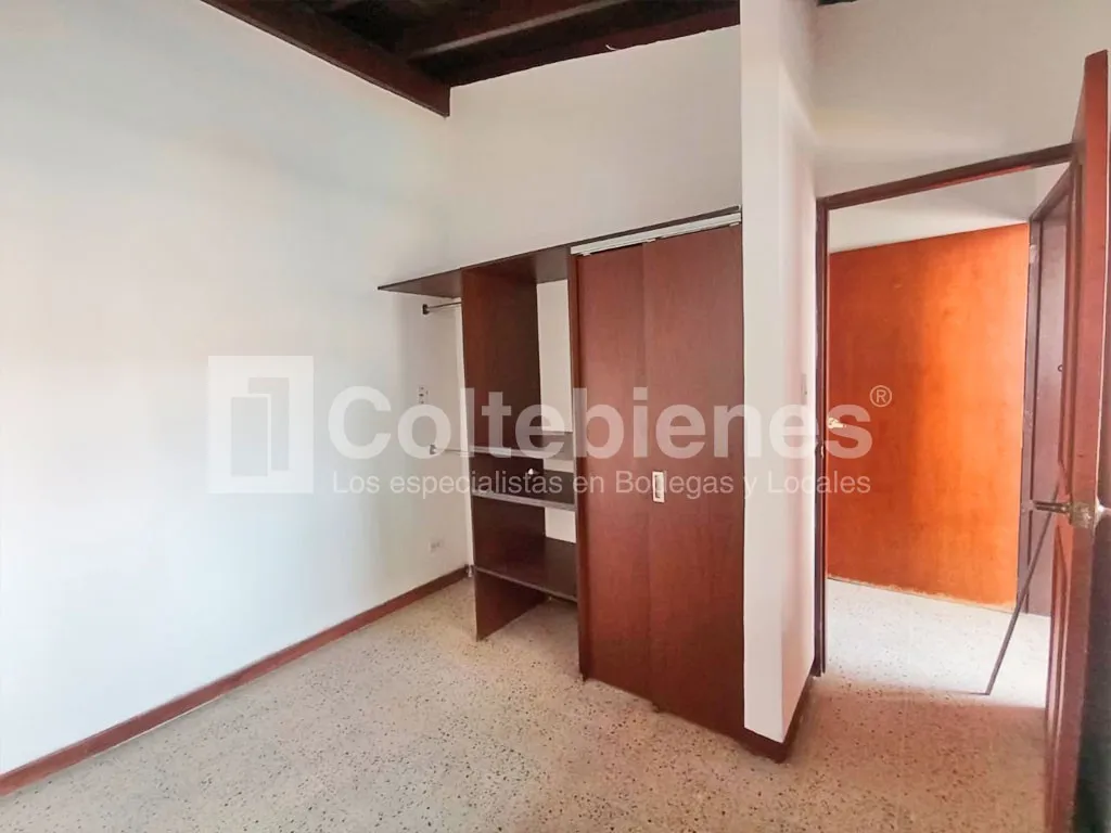 Casa de 7 alcobas en venta en Villa Nueva, Medellín, 238 m² · foto 21 de 24