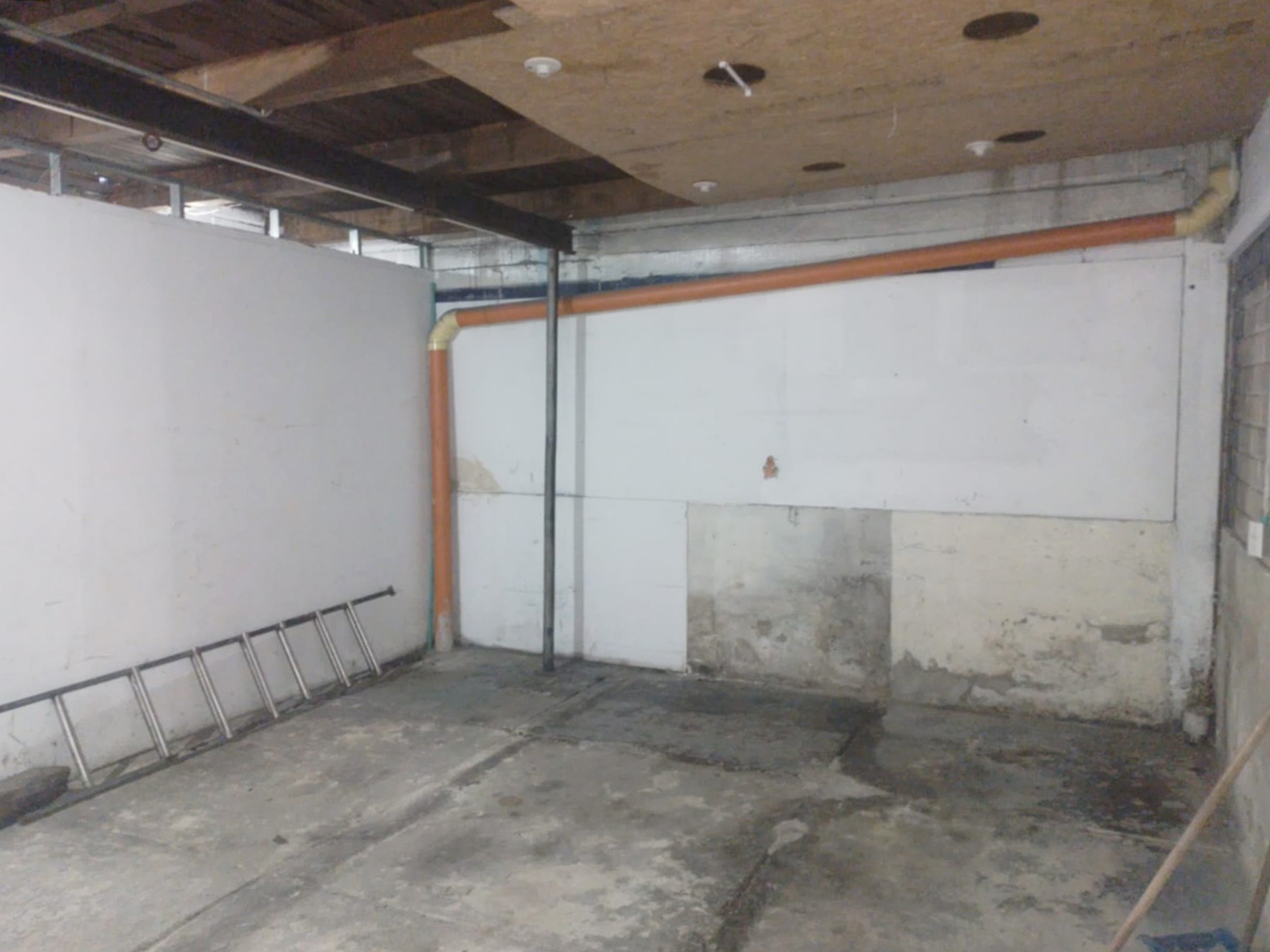 Bodega en arriendo en Centro Administrativo, Medellín, 240 m² · foto 13 de 18