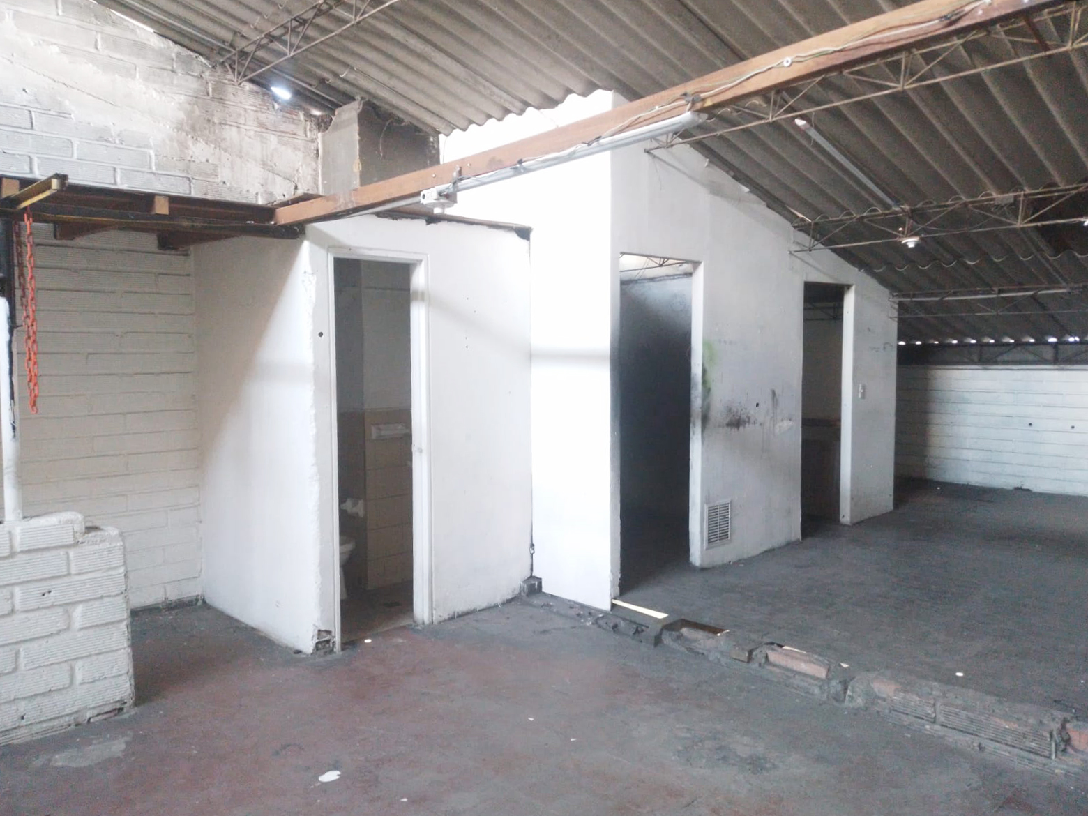 Bodega en arriendo en Centro Administrativo, Medellín, 240 m² · foto 14 de 18