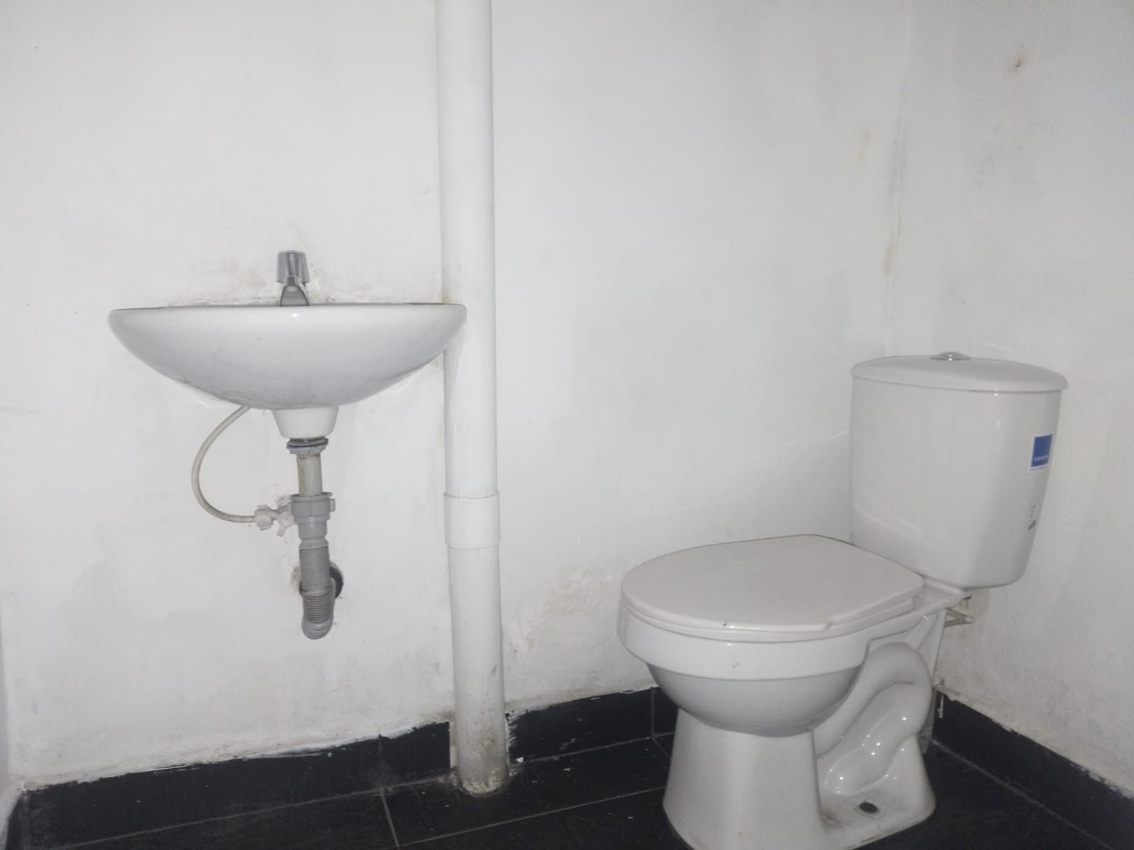 Bodega en arriendo en Centro Administrativo, Medellín, 240 m² · foto 17 de 18